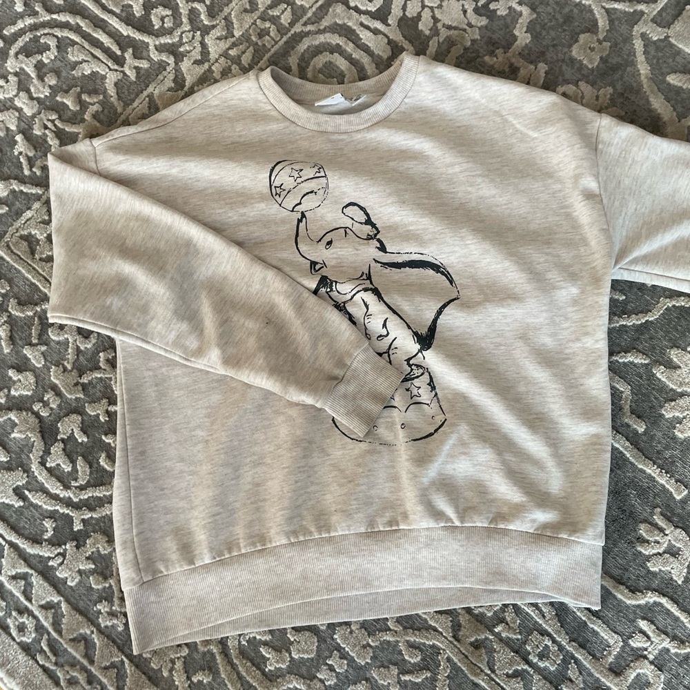 Dumbo sweater by Disney